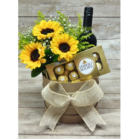 Arranjo na Caixa com Vinho + Chocolate