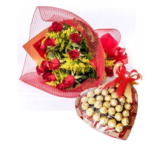 Buquê Tradicional na Tela com 12 Rosas   Coração de Ferrero